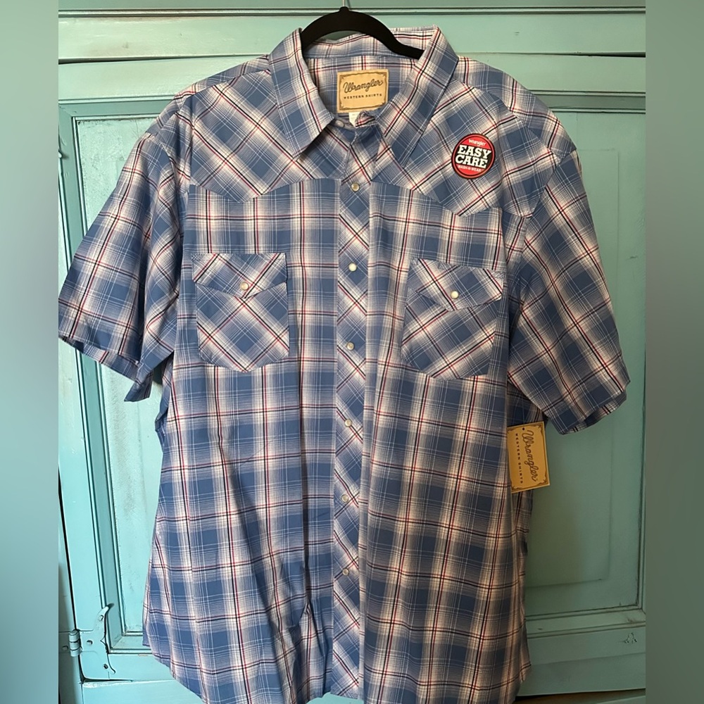 New Men’s Button Down Wrangler Short